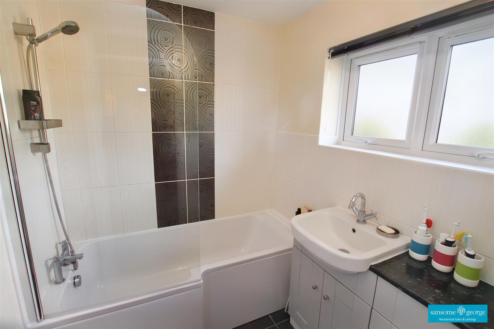 Addiscombe Chase, Tilehurst, Reading